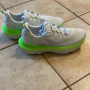 Men Under Armour Infinite Elite 2, size 11